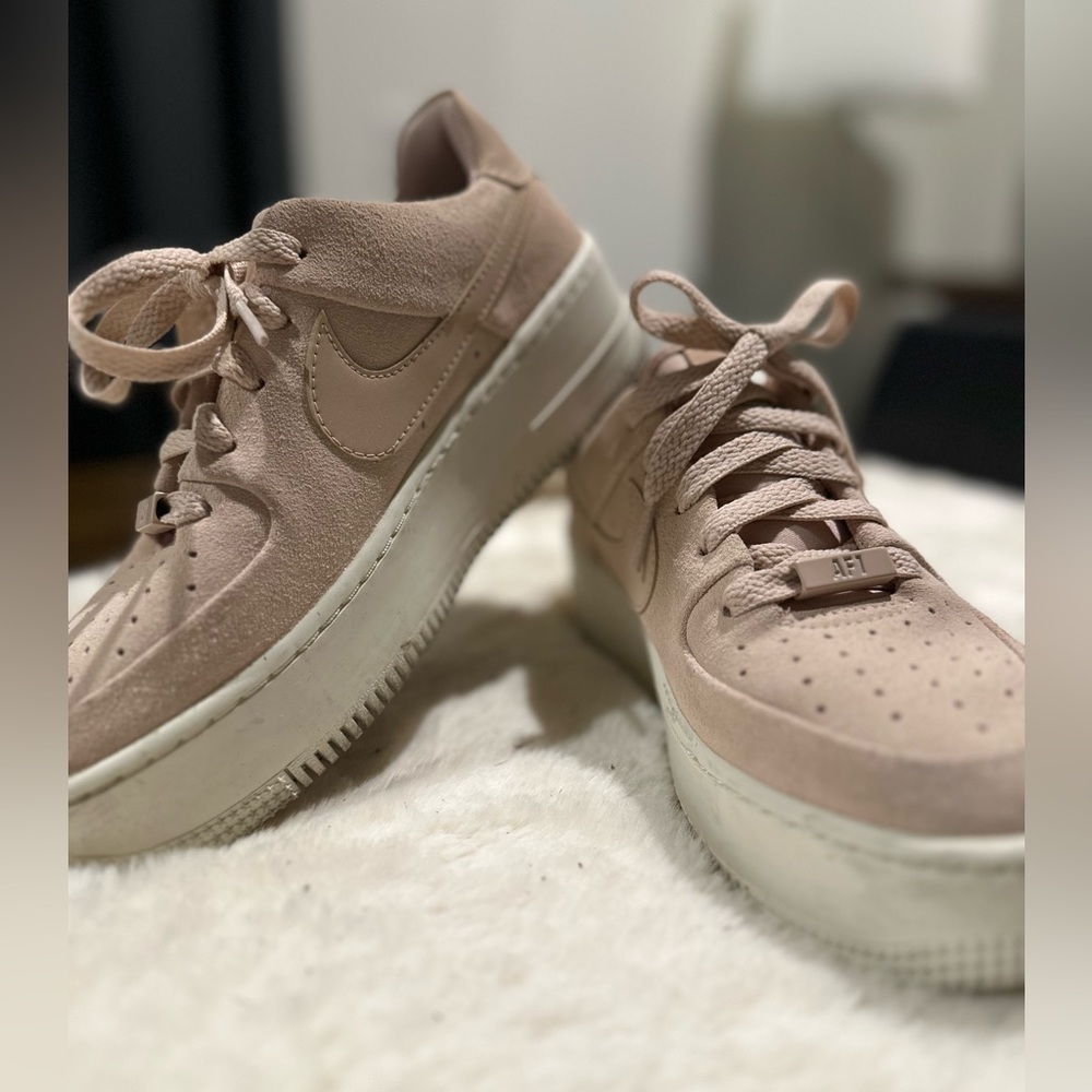 Nike Air Force 1